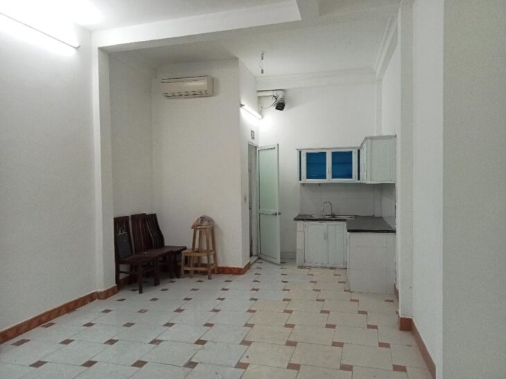 Ngọc Khánh, Ba Đình, ngõ thông 64 m2, 4 tầng, giá chỉ 12.5 tỷ