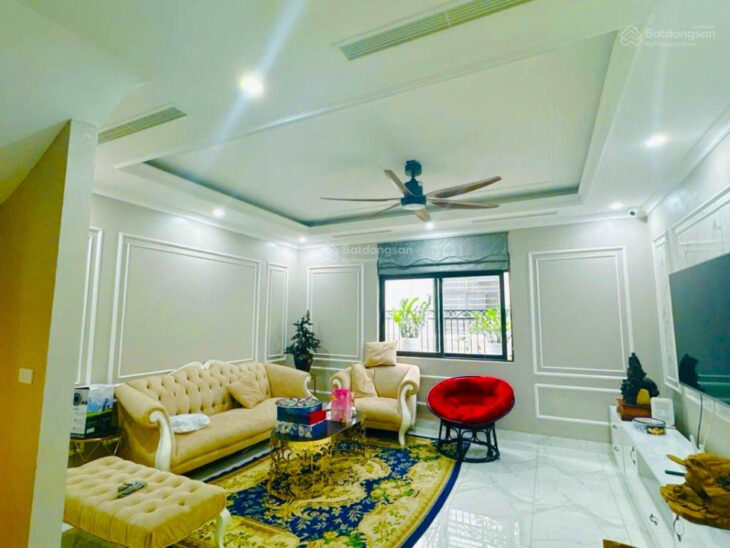 Bán nhà phố Xuân Đỉnh 60m2, xây 5 tầng, giá 13,5 tỷ, ô tô vào nhà – Lô Góc, mới đẹp