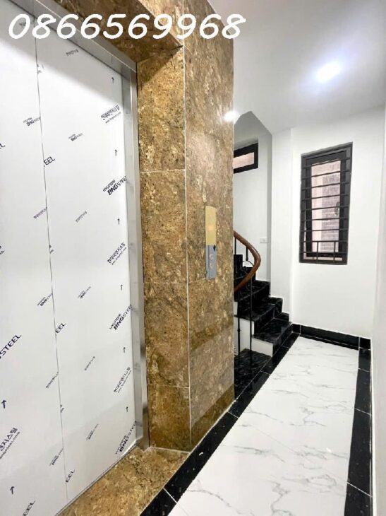 LÔ GÓC 30/34M x 6T THANG MÁY, Ở NGAY, HOÀNG QUỐC VIỆT, CẦU GIẤY, CHỈ 7.95 TỶ