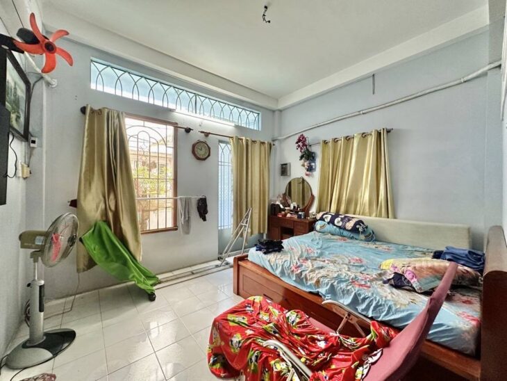 Bán nhà Đường 6m thông Lê Văn Quới, Bình tân, sát mặt tiền, 62m2, 3 tầng, Giá 5.9 tỷ