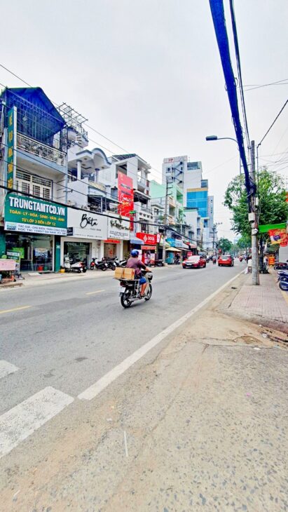 Mặt tiền Hưng Phú 3.5×22 sổ riêng chỉ 14 tỷ 6