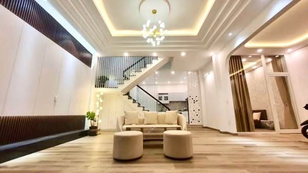 Villa đẹp 4 tầng ,view biển _ Sơn Trà -Giá chỉ 9,9 tỷ .