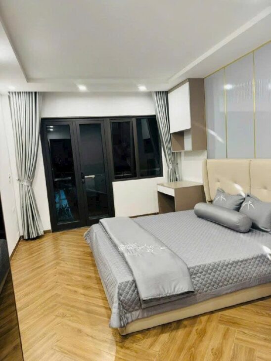 BÁN NHÀ HỒNG TIẾN 60M2* 6 TẦNG* 11.75 TỶ, THANG MÁY