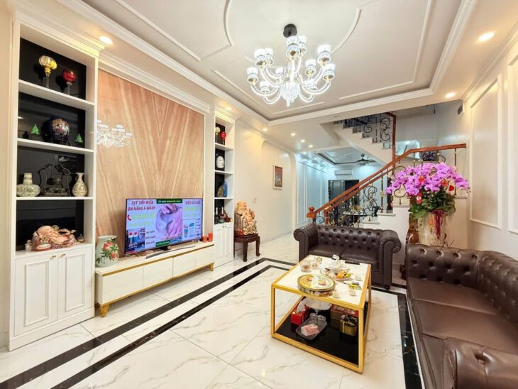 Bán nhà phân lô 193 Văn Cao – Thư trung, 90m 4 tầng độc lập, Giá 7.5 tỉ đẹp full đồ