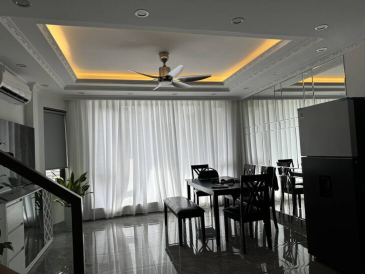 Cự sốc-Nguyễn Văn Linh,Long Biên Căn góc 37m, Ô TÔ vào nhà, Full Nội Thất chỉhơn 6 tỷ