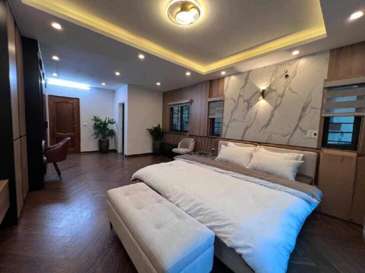 Mặt phố Thụy Khuê – KD sầm uất – 8 tầng thang máy – 60m chỉ 42 tỷ