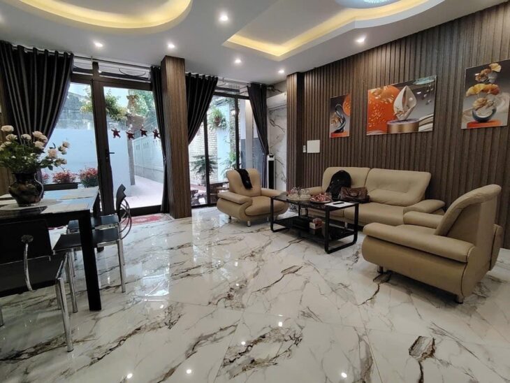 Bán nhà Bồ Đề Long Biên – 49m2 – GIá 8ty250. Thoáng trước sau, view siêu đẹp