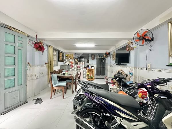 NHÀ LÊ VĂN QUỚI BÌNH TÂN – 61M2 – 3 TẦNG BTCT – HẺM XE TẢI – SỔ A4 –