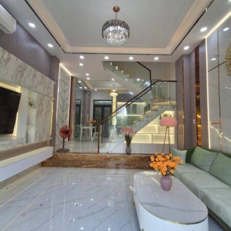 Nhà Phố hiện đại, 4 tầng, 50,7m2, ngay Chợ Phú Xuân, 1627 Huỳnh Tấn Phát, Phú Mỹ, Quận