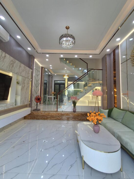 Nhà Phố hiện đại, 4 tầng, 50,7m2, ngay Chợ Phú Xuân, 1627 Huỳnh Tấn Phát, Phú Mỹ, Quận