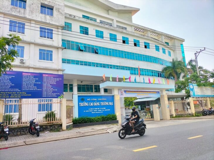 Nhà 3 tầng mới đẹp, dt 65m2, đường 5m5 cạnh DHTDTT & CĐTM, Thanh Khê – Chỉ 4.xxx tỷ