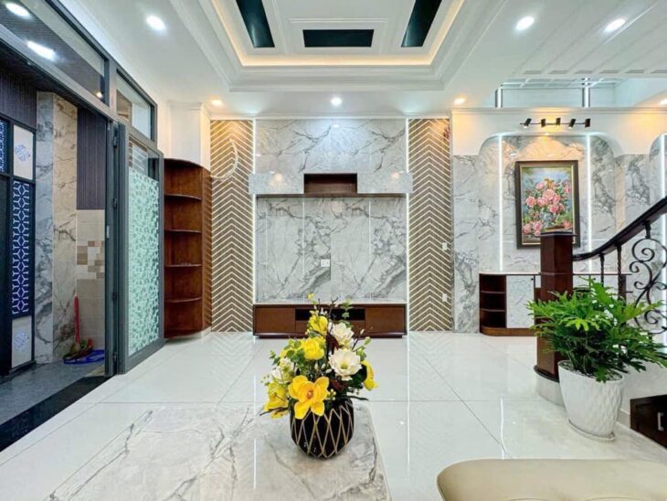 Mặt tiền hẻm kinh doanh, Nhà 4 Tầng, Tặng nội thất, 5×12, Sân Thượng, 165 Nguyễn Thị Thập, Tân Phú