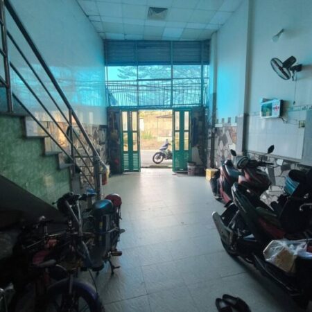 KHÔNG CÓ CĂN THỨ 2 – TRUNG MỸ TÂY Q12 – NHÀ 3 TẦNG – 105M2 THỔ CƯ – HẺM NHỰA XE TẢI NÉ – GẦN GIÁO