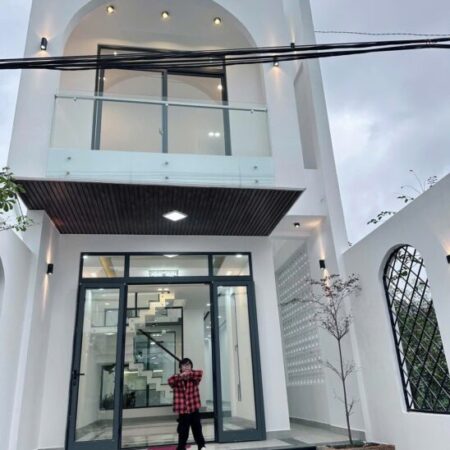 Bán căn Villa huose thích hợp kinh doanh, mặt tiền Thiên Thai, An Tây, quận Thuận Hoá, TP Huế