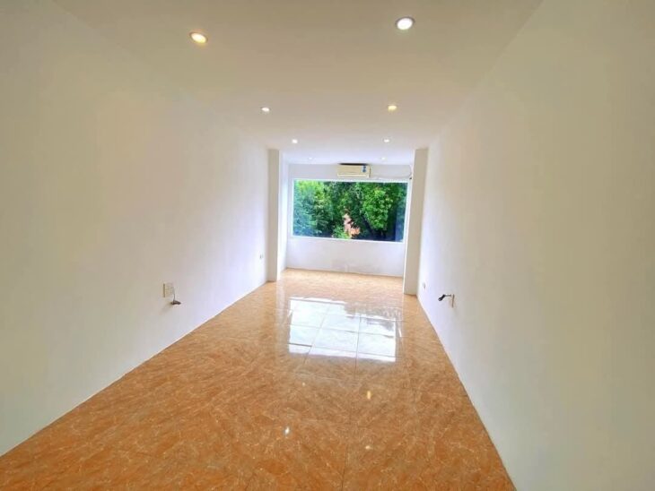 Siêu phẩm mặt phố Tây Sơn, ô tô 2 chiều dừng đỗ, kinh doanh cực đỉnh, vỉa hè, 35m2, 12 tỷ