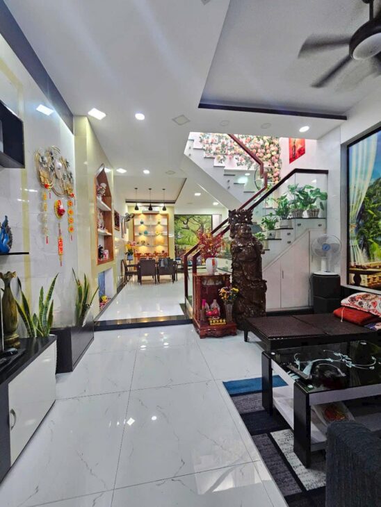 ????????CHỦ GẤP BÁN NHÀ CÒN MỚI DỌN VÔ Ở NGAY – HAI TẦNG – HƠN 100M2 – Ô TÔ NGỦ TRONG NHÀ – XTS – HÓC