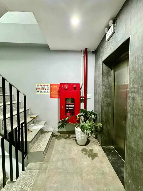 TOÀ NHÀ XÂY MỚI TINH, 2 THOÁNG, MẶT PHỐ VŨ TÔNG PHAN THANH XUÂN: 102M, 8T, MT: 6.1M