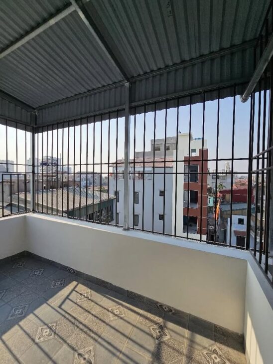 SIÊU HIẾM HOT- BÁN NHÀ NGUYỄN VĂN CỪ – LONG BIÊN-NHÀ DÂN XÂY- GẦN Ô TÔ- NGÕ THÔNG THOÁNG VĨNH VIỄN.