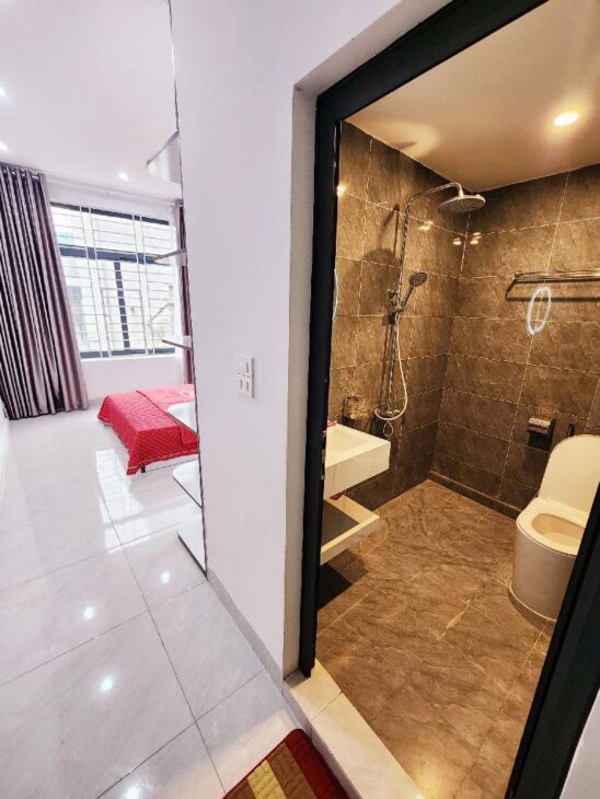 B.Á.N NHÀ NGỌC THỤY LONG BIÊN – NHÀ 6 TẦNG MỚI TINH TÌNH TÌNH- NGÕ RỘNG THÊNH THANG- ÔTÔ ĐỖ CỬA.