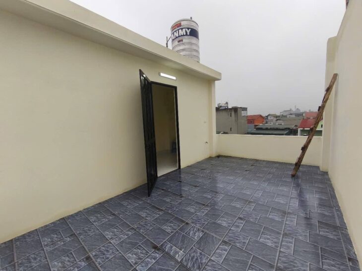 Cự Khối,Long Biên DT 30m2 x mt5m cách 1 nhà ra ô tô tránh giá chỉ 4.8 tỷ