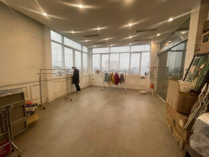 CHỦ NGỘP BANK-GIÁ NÀO CŨNG BÁN- Đường Cầu Giấy 147m2/8Tầng/MT 8m 44.5 Tỷ, Ô tô