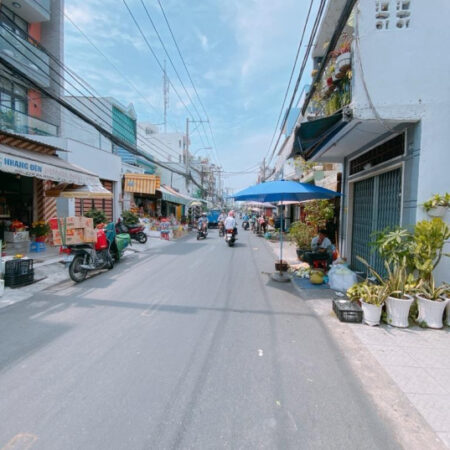 Mặt tiền 3 tầng, ngay chợ Ba Đình đường 12m Quận 8, nhỉnh 6 tỷ