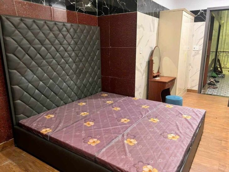 Bán gấp căn hộ 5 tầng, 14 phòng, đường 5m5 cạnh Kinh Dương Vương, Biển Nguyễn Tất Thành – Chỉ hơn 8