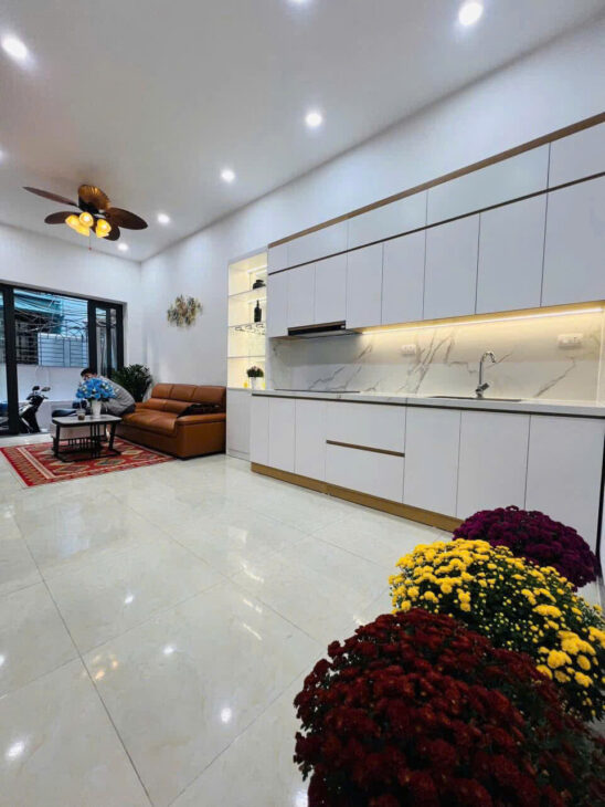 Bán Nhà Cầu Giấy DT 30m2 4 tầng mt 3.5m Giá 7.5 tỷ Cầu Giấy