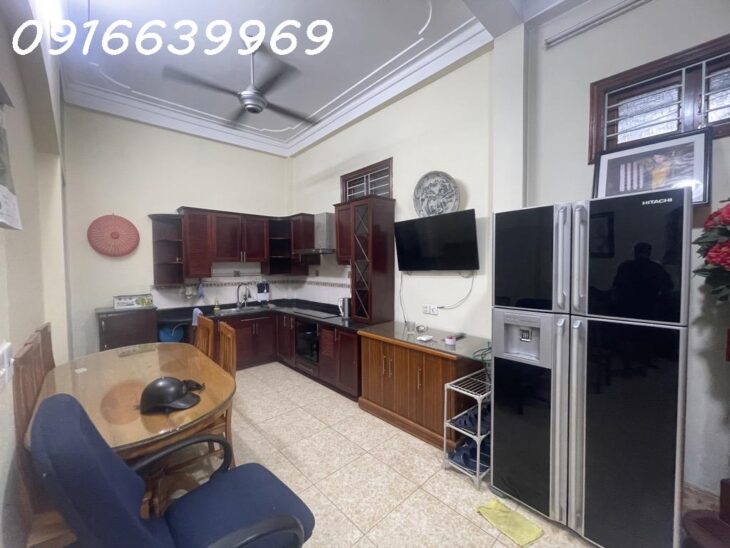 HÀNG HIẾM PHỐ VĂN CAO – 52M2, LÔ GÓC 2 MẶT THOÁNG, NỘI THẤT ĐẸP, CÓ THỂ LẮP THANG MÁY, CHỈ VIỆC