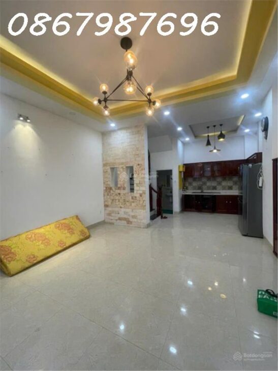 Bán nhà 3 tầng mê đúc chắc chắn DT 54,7m2 nở hậu, đường 5m oto thông, khu vực yên tĩnh , an ninh