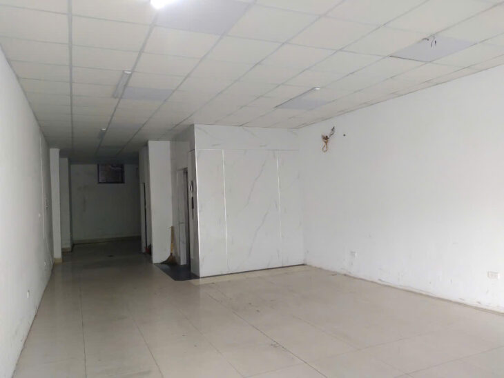 CC CHO THUÊ MẶT BẰNG TẦNG 1 LÀM KHO TẠI TÒA NHÀ MẶT PHỐ VŨ TÔNG PHAN – TX, DT 12M2, GIÁ 2.5 TR