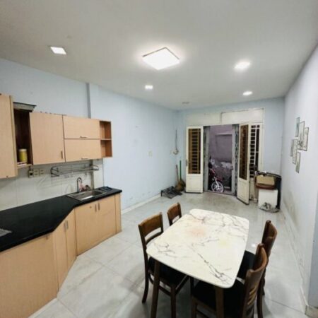 TÂN PHÚ GIÁP TÂN BÌNH, 2 TẦNG CHẮC CHẮN, NỞ HẬU HOÀN CÔNG ĐỦ, CHÀO CHỈ 2.x TỶ, TẶNG NỘI THẤT