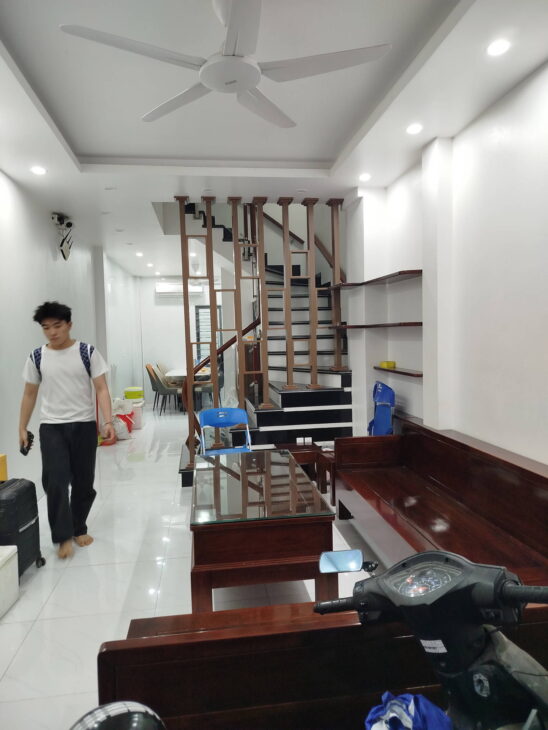 Bán nhà ngõ ô tô, DT 45m2 , 4tầng, MT 3,7m, Ngõ ô tô kinh doanh, Khương Trung, Thanh Xuân. 10,35 tỷ.