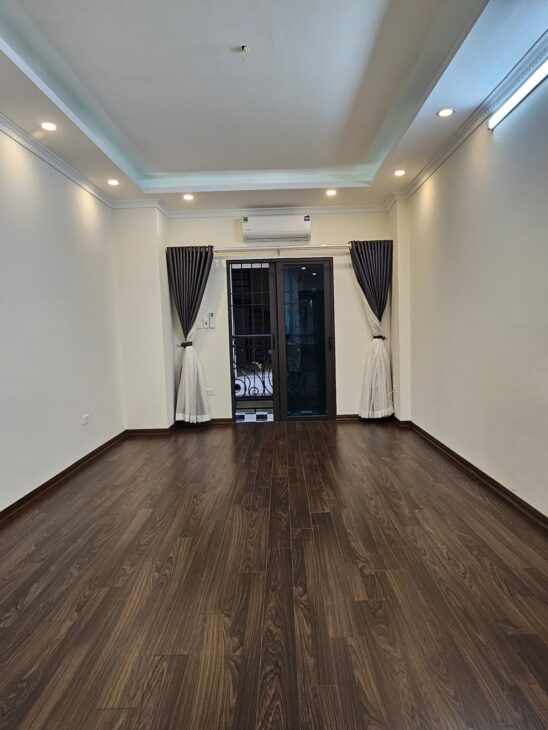 SIÊU PHẨM HAI BÀ TRƯNG 6 TẦNG – THANG MÁY – NGÕ 3 GÁC – 15M Ô TÔ ĐỖ – VỊ TRÍ ĐẮC ĐỊA – 41m2