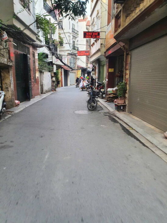 NHÀ MỚI,Ô TÔ QUA, PHỐ NGUYỄN SƠN 38M2,6 TẦNG- THANG MÁY, MẶT TIỀN 6.6M, 10.5 TỶ, LONG BIÊN.