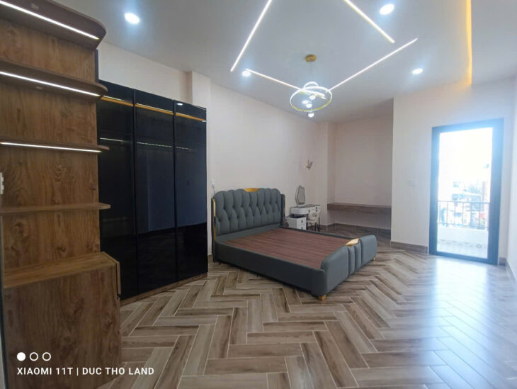 Bán Nhà mới NGON 121m2, 4 tầng, 7PN mặt tiền KD Thạnh Lộc gần Chợ Cầu Đồng