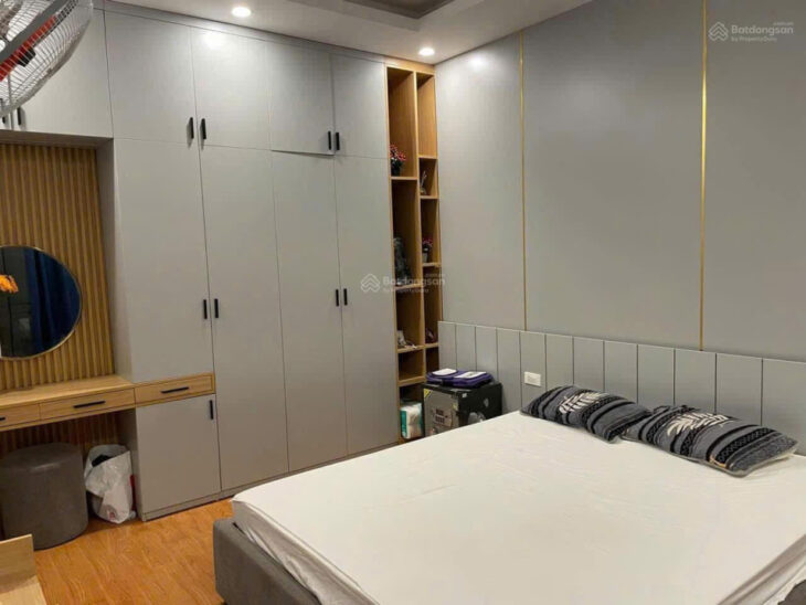 CẦN BÁN GẤP NHÀ CẦU DIỄN NHỈNH 5 TỶ – 5 TẦNG TẶNG FULL NỘI THẤT VÀI BƯỚC CHÂN RA PHỐ