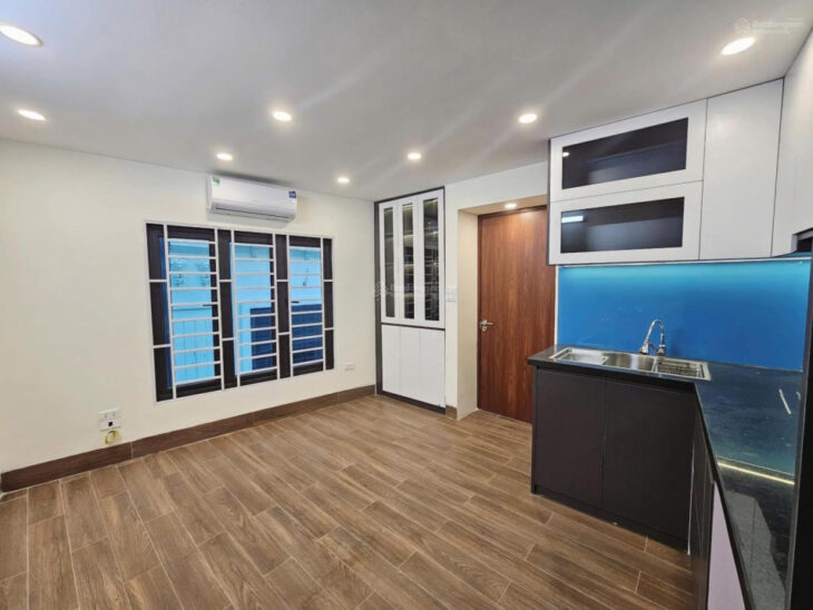 Bán nhà 52 Mỹ Đình, DT 34m2, 6T thang máy, chỉ hơn 7 tỷ. Ngõ rộng 3m, tặng full nội thất