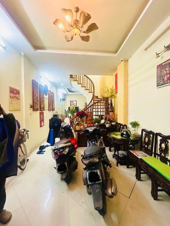 Đỉnh cao! Bán nhà VŨ TRỌNG PHỤNG, 36m2, 7 tỷ, Nhà đẹp, 2 thoáng, Ngõ nông, Khu VIP, Gần Ôtô