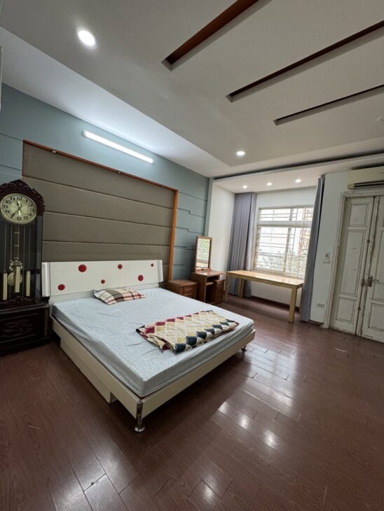 Phố Trần Duy Hưng 60m2, 5T, MT4.7m có 2 thoáng ô tô tránh kinh doanh hiếm Trung hòa