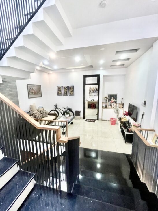 ► Mặt Tiền đường 7.5m Khu Biệt Thự Nam Việt Á, 90m2, 3 tầng như mới, xịn sò