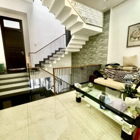 ► Mặt Tiền đường 7.5m Khu Biệt Thự Nam Việt Á, 90m2, 3 tầng như mới, xịn sò