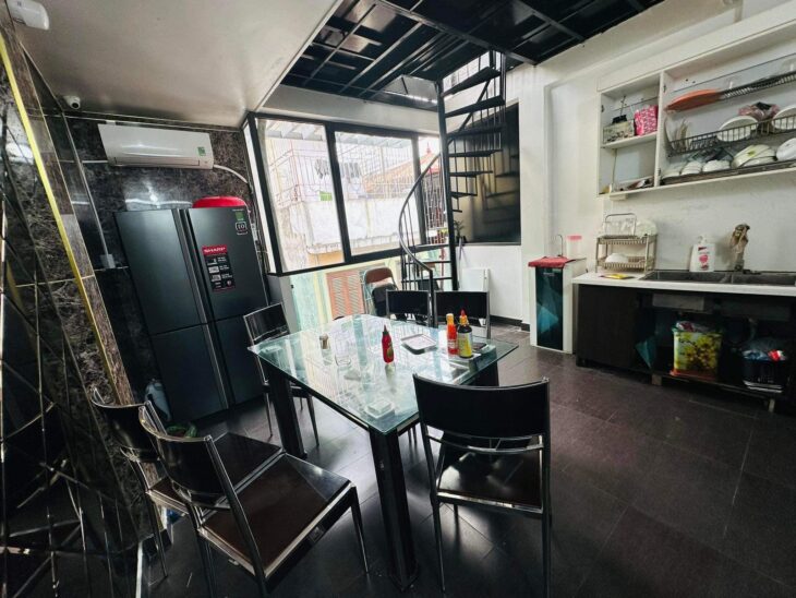 Bán nhà đẹp Nguyễn Chí Thanh 43m2, 5T, MT4.1m phân lô ô tô 13.9 tỷ hiếm quận Đống Đa