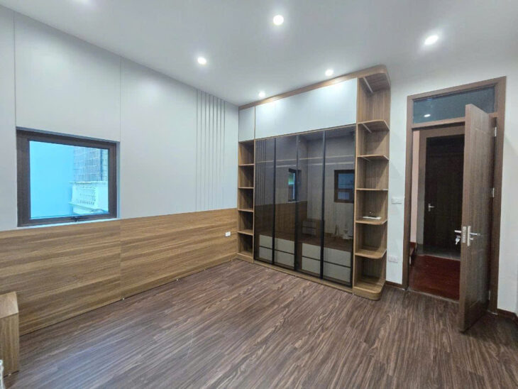 Bán nhà phố Tam Khương 45m2, 5T, MT4.1m ô tô nhà đẹp long lanh quanh 15 tỷ hiếm Đống Đa