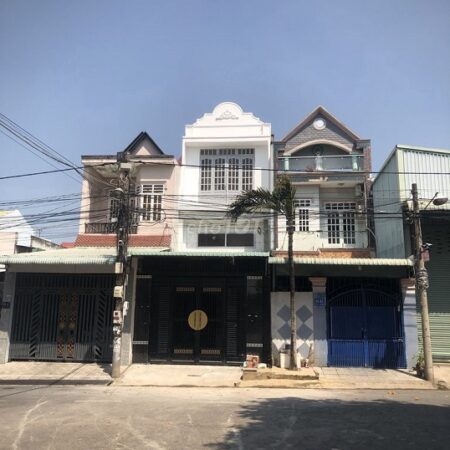 Bán nhà 3 tầng khu Quân đoàn 4, tp Biên Hoà, sân đậu xe 12 chỗ