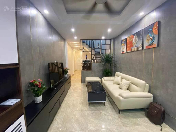 Hoàng Sâm ô tô tránh phân lô dân xây 47M giá 12.3 tỷ