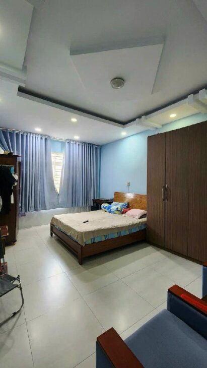 Nhà 5 tầng, vừa ở vừa kinh doanh, ô tô ngủ trong nhà. Ngang 4M, Huỳnh Tấn Phát Q7, 56M2, Chỉ 7.7Tỷ.