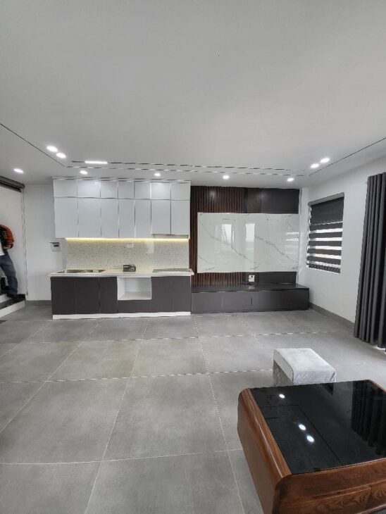 Bán nhà Cổ Linh vỉa hè ô tô tránh kinh doanh 7 tầng thang máy 82m mặt tiền 5.4m giá 15 tỷ 5