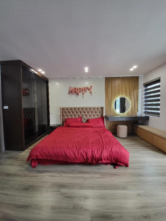 Bán nhà Cổ Linh vỉa hè ô tô tránh kinh doanh 7 tầng thang máy 82m mặt tiền 5.4m giá 15 tỷ 5