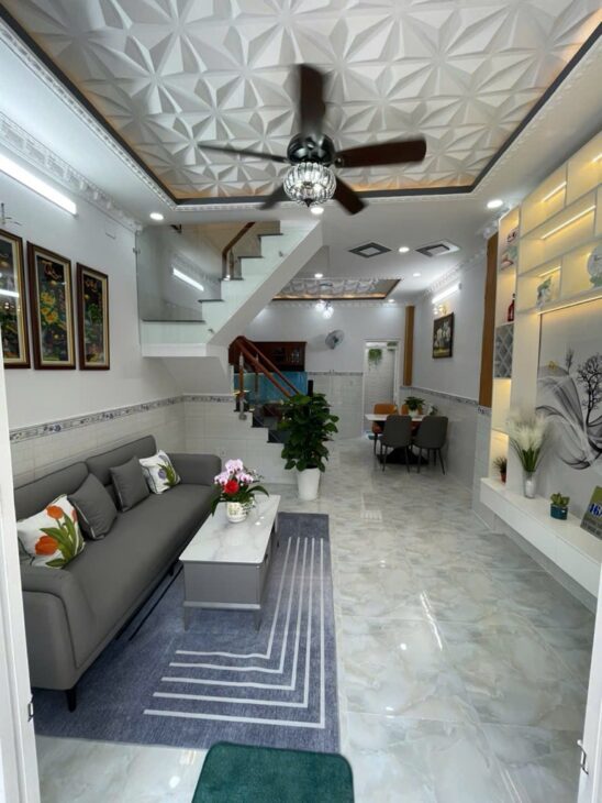 Hẻm ôtô, Nhà 3 tầng, Full nội thất, Ngang 4M, Huỳnh Tấn Phát. 40M2, Chỉ 3.3Tỷ,